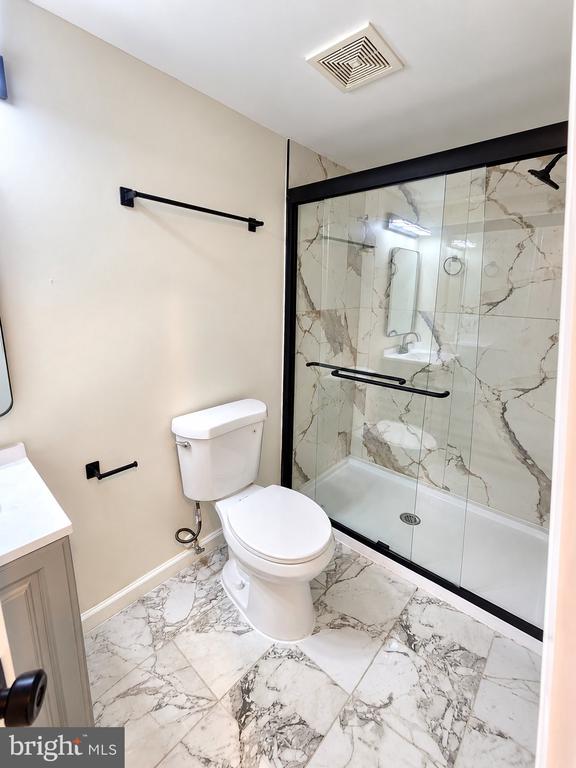 Residential Lease in LARGO 4