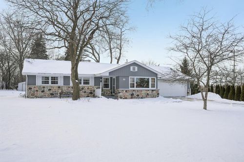 4785 Meadow View W, Brookfield, WI, 53005 | Card Image