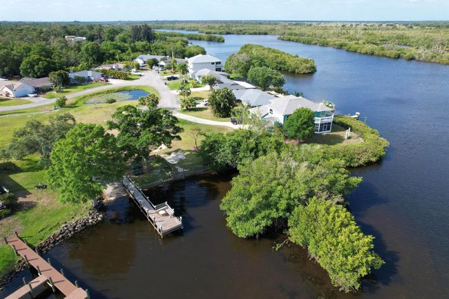 25 Sunset Dr, House other with 3 bedrooms, 2 bathrooms and null parking in Sebastian FL | Image 36