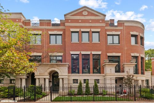 p-2030 Sedgwick St, Chicago, IL, 60614-4762 | Card Image