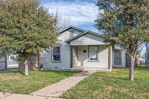 921 E Ramsey Ave, Fort Worth, TX, 76104-6531 | Card Image