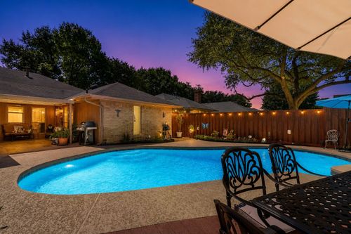 417 Stroud Ln, Garland, TX, 75043-5533 | Card Image