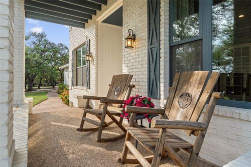 606 Winchester Dr, Dripping Springs, TX, 78620-2704 | Card Image