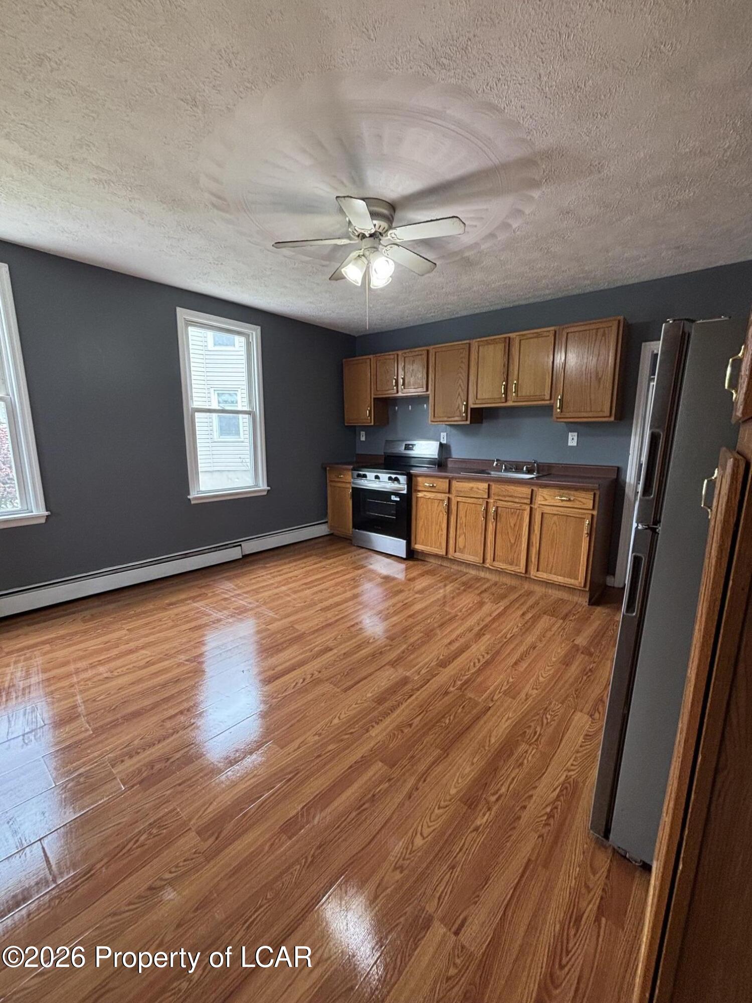 Residential Lease in Jenkins Township 2