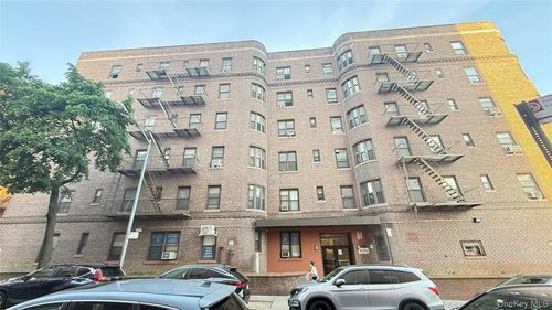 1o-83 ST Vietor Ave, New York, NY, 11373 | Card Image