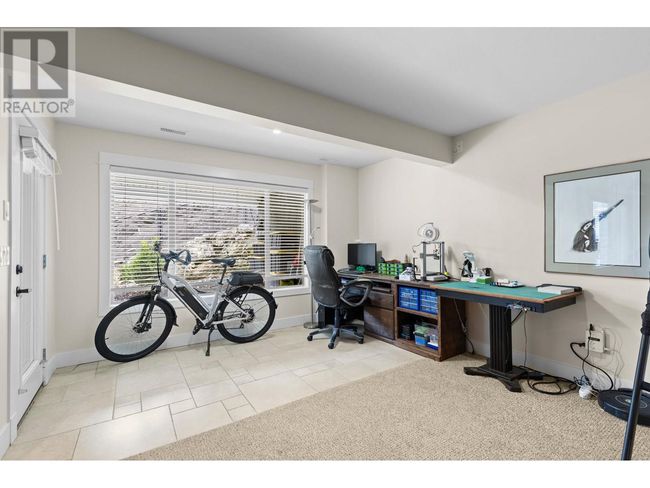 1089 Long Ridge Dr, House other with 4 bedrooms, 3 bathrooms and 2 parking in Kelowna BC | Image 32