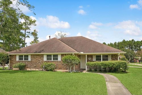 886 Cross Gates Blvd, Slidell, LA, 70461-4106 | Card Image