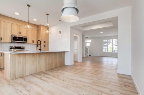 203 Tillotson Drive, Okotoks, AB, T1S4Z5 | Card Image