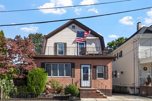 25 Herbert St, Everett, MA, 02149-1413 | Card Image