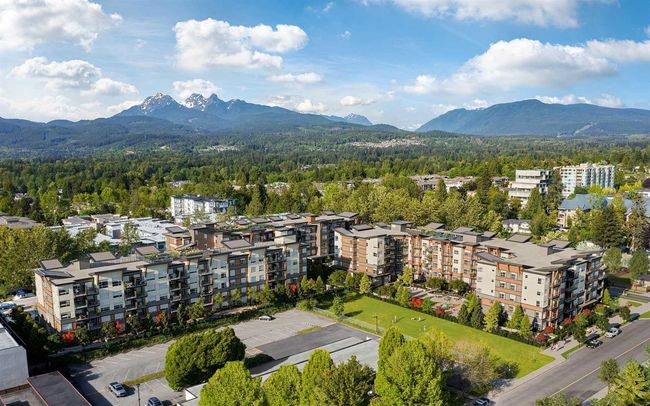 211 - 12109 223 Street, Condo with 2 bedrooms, 2 bathrooms and 1 parking in Maple Ridge BC | Image 3