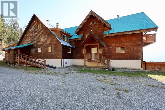 3483 Highway 95, House other with 10 bedrooms, 8 bathrooms and 20 parking in Parson BC | Image 28