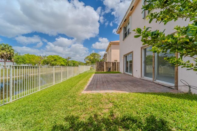 1568 Sw 106 Th Ave, House other with 3 bedrooms, 3 bathrooms and null parking in Pembroke Pines FL | Image 39