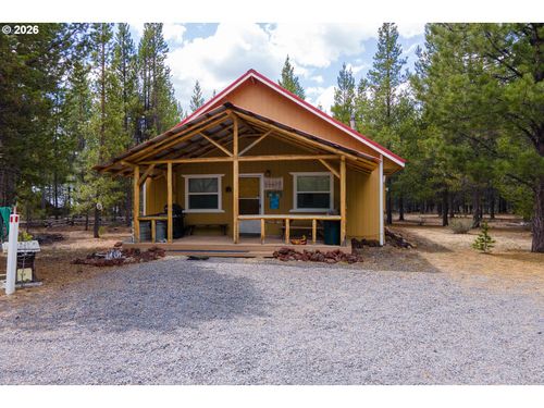 11861 Chinquapin Dr, Crescent Lake, OR, 97733-7037 | Card Image