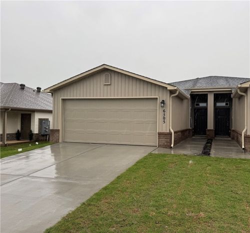 6505 Nw Vandergriff St, Bentonville, AR, 72713-4109 | Card Image