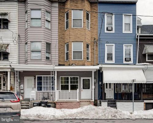 724 E Centre St, MAHANOY CITY, PA, 17948-2832 | Card Image