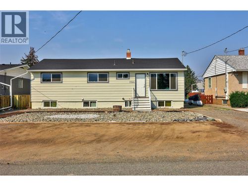 1144 Sherbrooke Ave, Kamloops, BC, V2B1W7 | Card Image