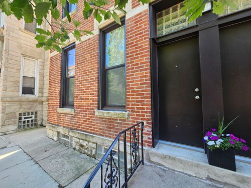 1f-1415 W Erie Street, Chicago, IL, 60642 | Card Image