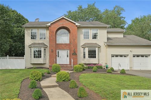 32 Franklin St, Piscataway, NJ, 08854-3856 | Card Image