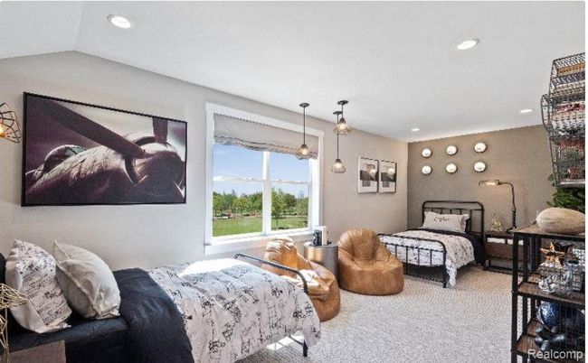 Additional optional bedroom on second floor | Image 11