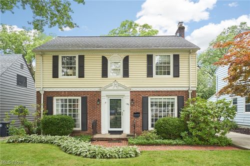 156 Melbourne Ave, Akron, OH, 44313-6539 | Card Image