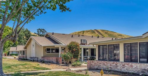 9010 Craydon Cir, San Ramon, CA, 94583-3903 | Card Image