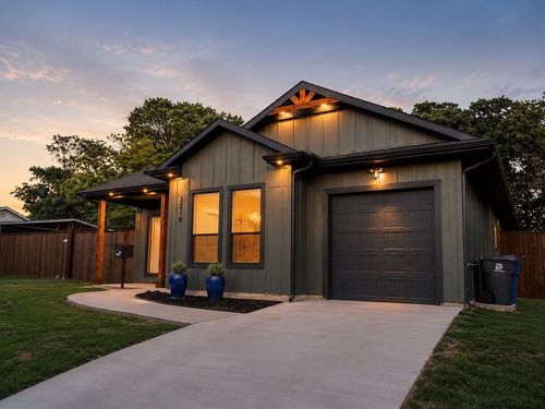3210 Carpenter Ave, Dallas, TX, 75215-4406 | Card Image