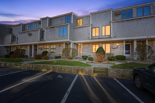 apt-24-500 Ocean St, Hyannis, MA, 02601-4759 | Card Image