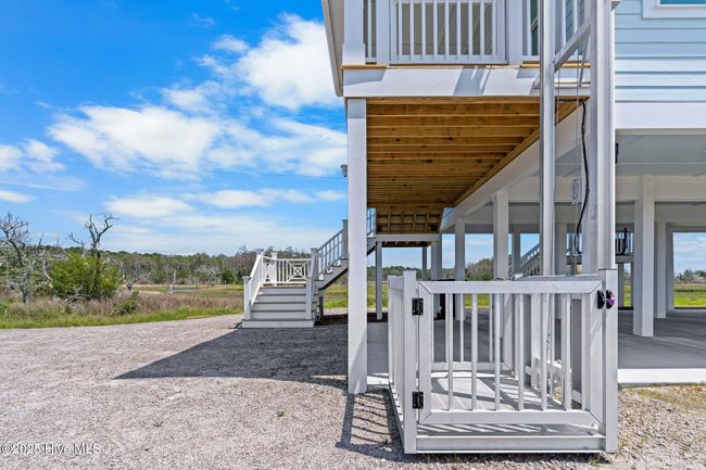 Outdoor Elevator | Image 15