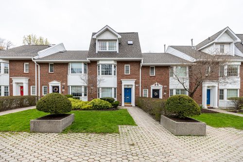 22-240 Broadway Avenue, Toronto, ON, M4P1V9 | Card Image