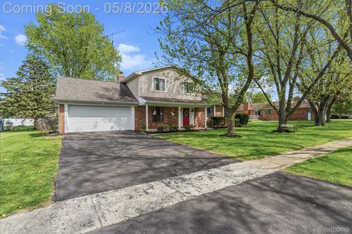 604 Luce Ave, Flushing, MI, 48433-1430 | Card Image