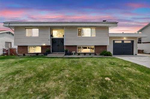 840 N 325 W, Bountiful, UT, 84010-6809 | Card Image