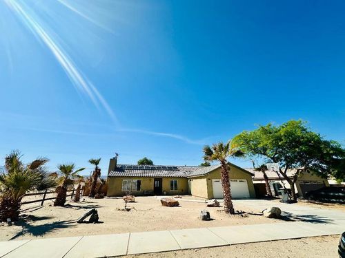 1490 Catalina Ave, Thermal, CA, 92274-8520 | Card Image