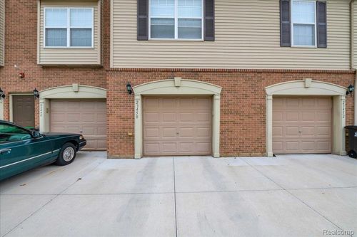 23450 Ridgeview St, Taylor, MI, 48180-8700 | Card Image