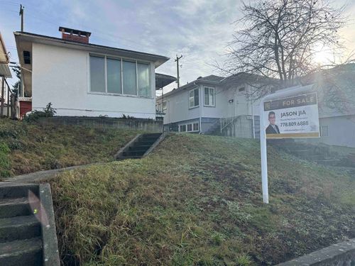 7654 Fraser St, Vancouver, BC, V5X3W8 | Card Image