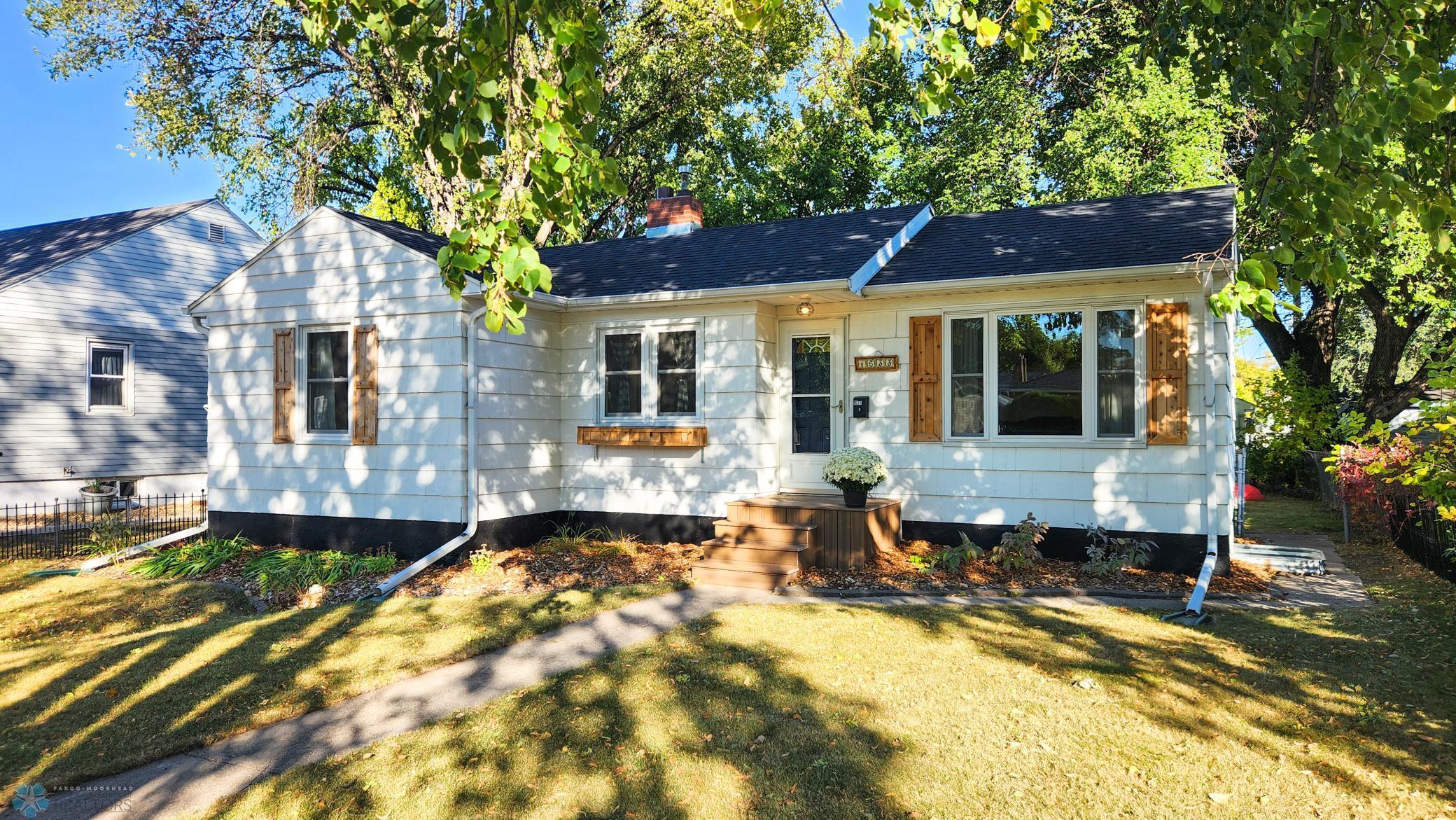 8th St, Fargo, ND 58102