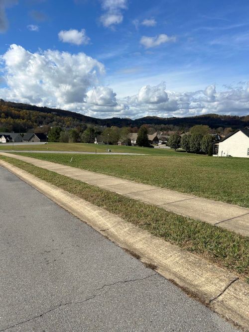 Lot 35 Lochmere Greene Dr, Morristown, TN, 37814 | Card Image