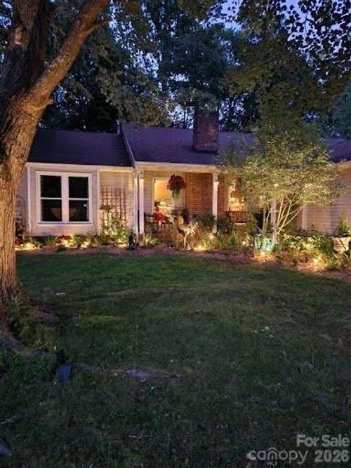 127-17 Marlwood Ct, Asheville, NC, 28804-1119 | Card Image