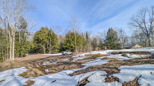 1100 Raymond Rd, Utterson, ON, P0B1M0 | Card Image