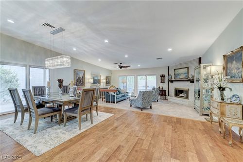 2108 Calle De Espana, Las Vegas, NV, 89102-4013 | Card Image