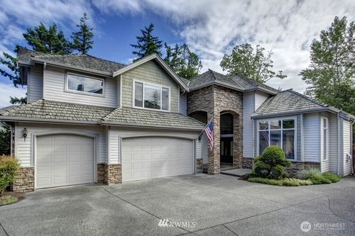 19028 Ne 51st Street, Sammamish, WA, 98074 | Card Image