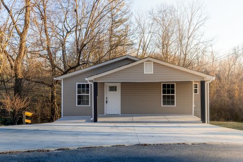 210 Winding Way, Mc Minnville, TN, 37110-2211 | Card Image