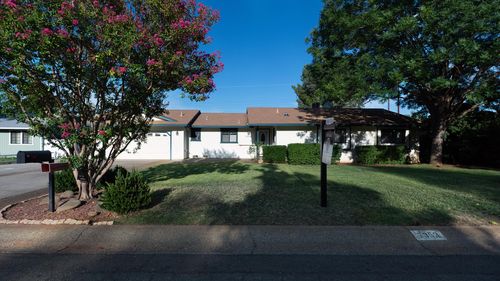 7353 Amigo Way, Redding, CA, 96002-9776 | Card Image