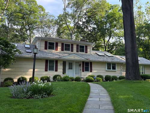 360 Autumn Ridge Rd, Fairfield, CT, 06825-1004 | Card Image