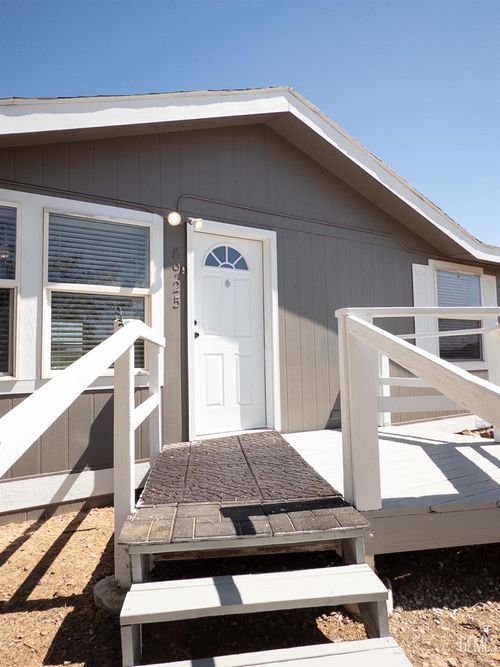 8925 Oleander Ave, California City, CA, 93505-3444 | Card Image