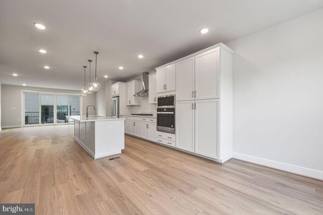 1609 Fellowship Sq, Townhouse with 3 bedrooms, 4 bathrooms and null parking in RESTON VA | Image 5