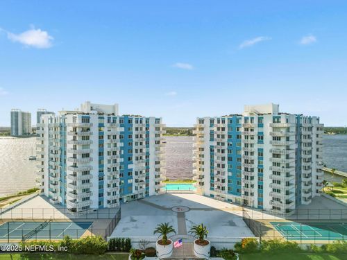 0103-925 N Halifax Ave, DAYTONA BEACH, FL, 32118-6618 | Card Image