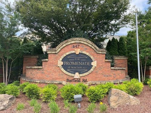 801 Perennial Dr, Atlanta, GA, 30328-4275 | Card Image