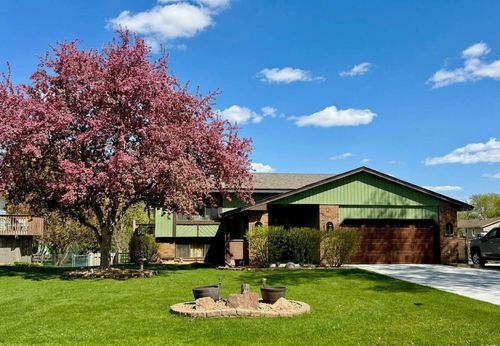 10515 Marmon St Ne, Circle Pines, MN, 55014-1591 | Card Image