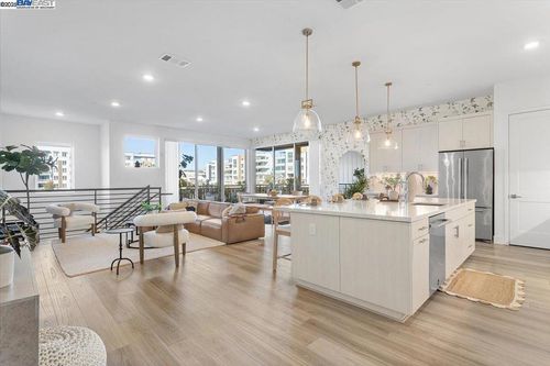 unit-206-2250 Kilowatt Way, Fremont, CA, 94539-8502 | Card Image