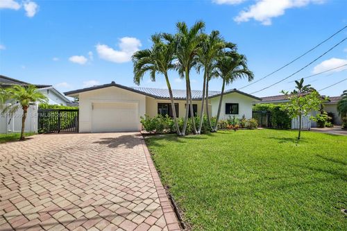 2481 Se 15th St, Pompano Beach, FL, 33062-7503 | Card Image